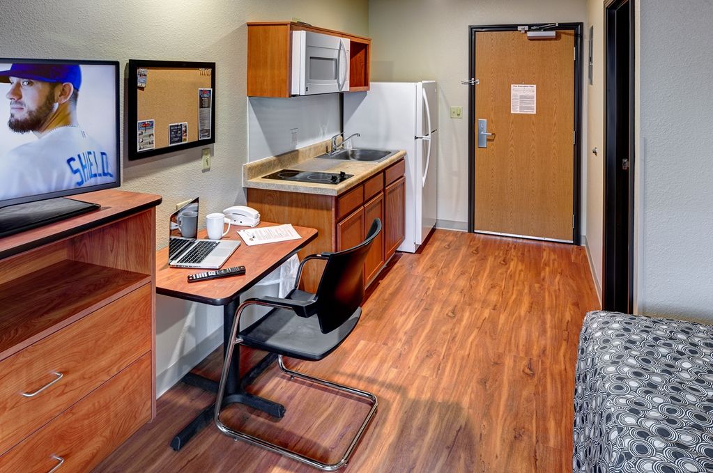 Extended Stay America Select Suites - Wichita - Airport Bilik gambar